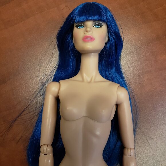 Integrity Toys - 2018 The Industry - Rufus Blue Doll Nude - Picture 4 of 7